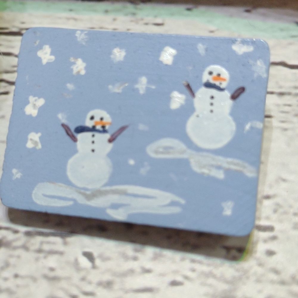 Snowman Pin Lot.  B1 - Picture 5 of 7